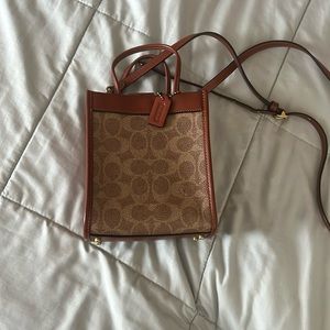 Mini Cashin Tote In Signature Canvas